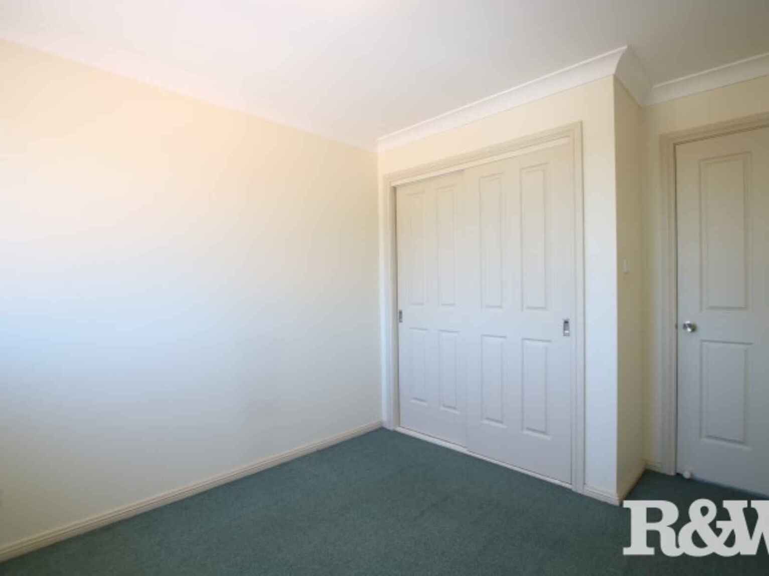 15/2 Charlotte Road Rooty Hill