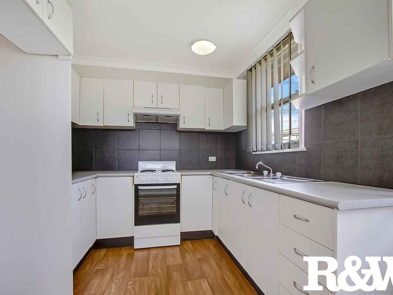 71 McMurdo Avenue Tregear 71 McMurdo Avenue Tregear