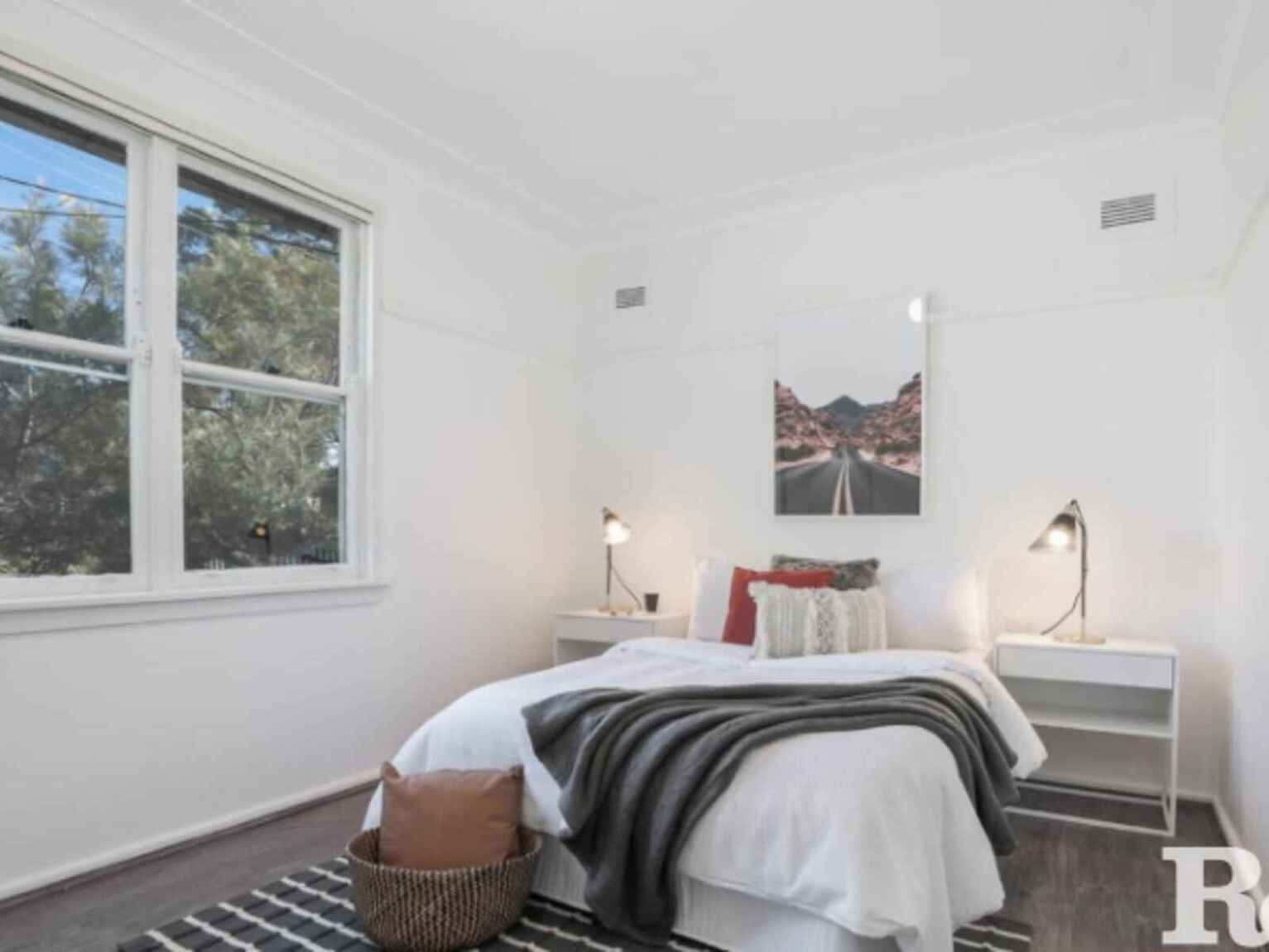 27 Moffat Drive Lalor Park 27 Moffat Drive Lalor Park