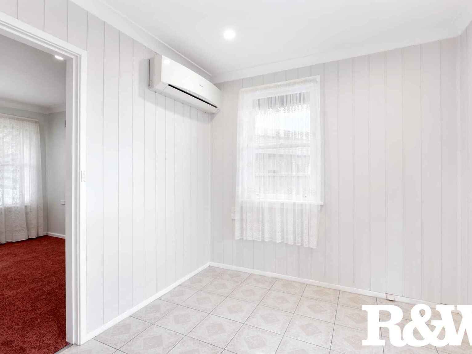 38 Bougainville Road Lethbridge Park 38 Bougainville Road Lethbridge Park