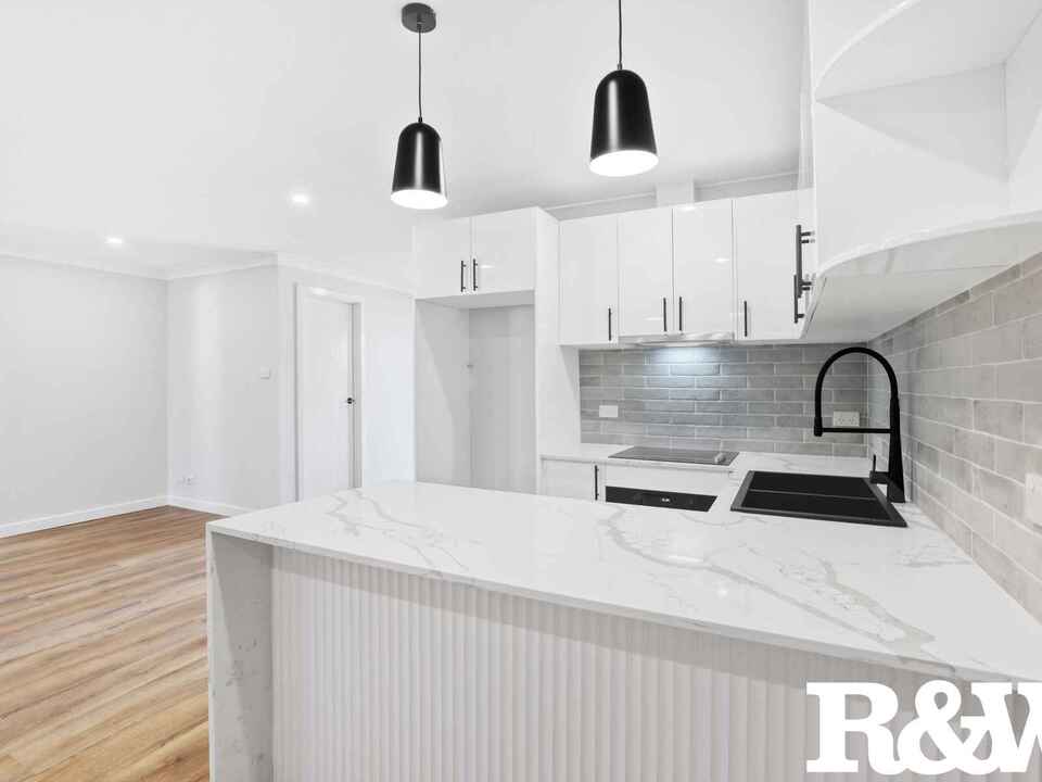 17 Samoa Place Lethbridge Park