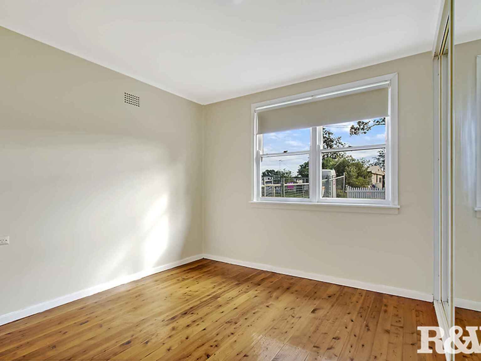 49 Neriba Crescent Whalan 49 Neriba Crescent Whalan