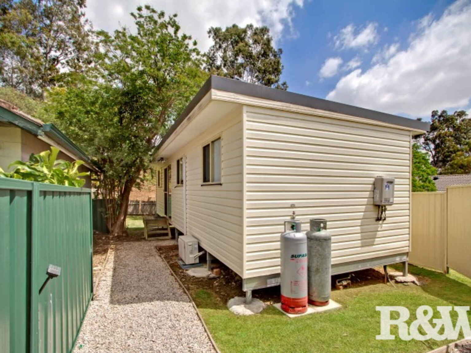 45A Elizabeth Crescent Kingswood