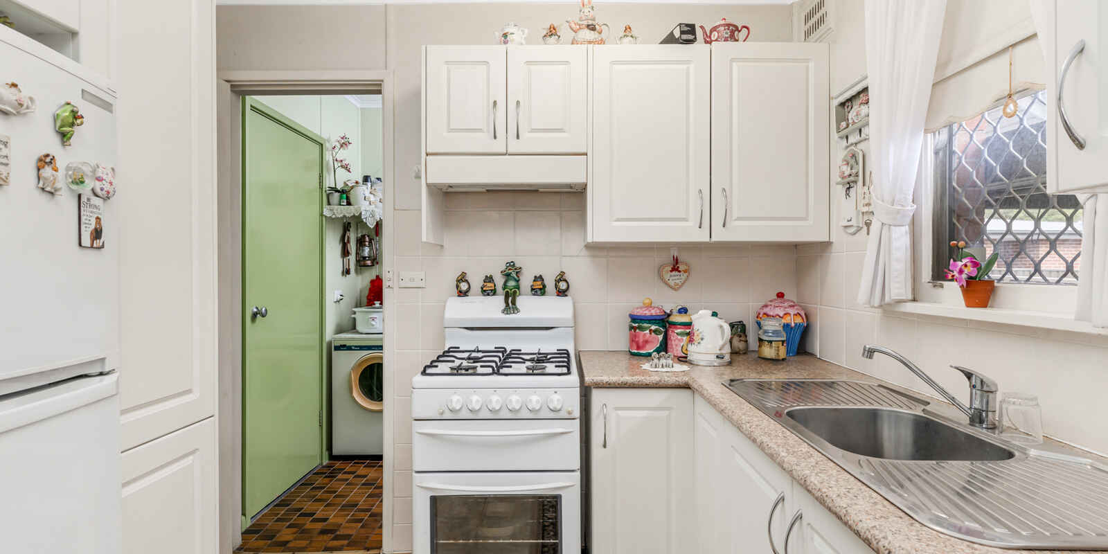 16 Torres Crescent Whalan 16 Torres Crescent Whalan