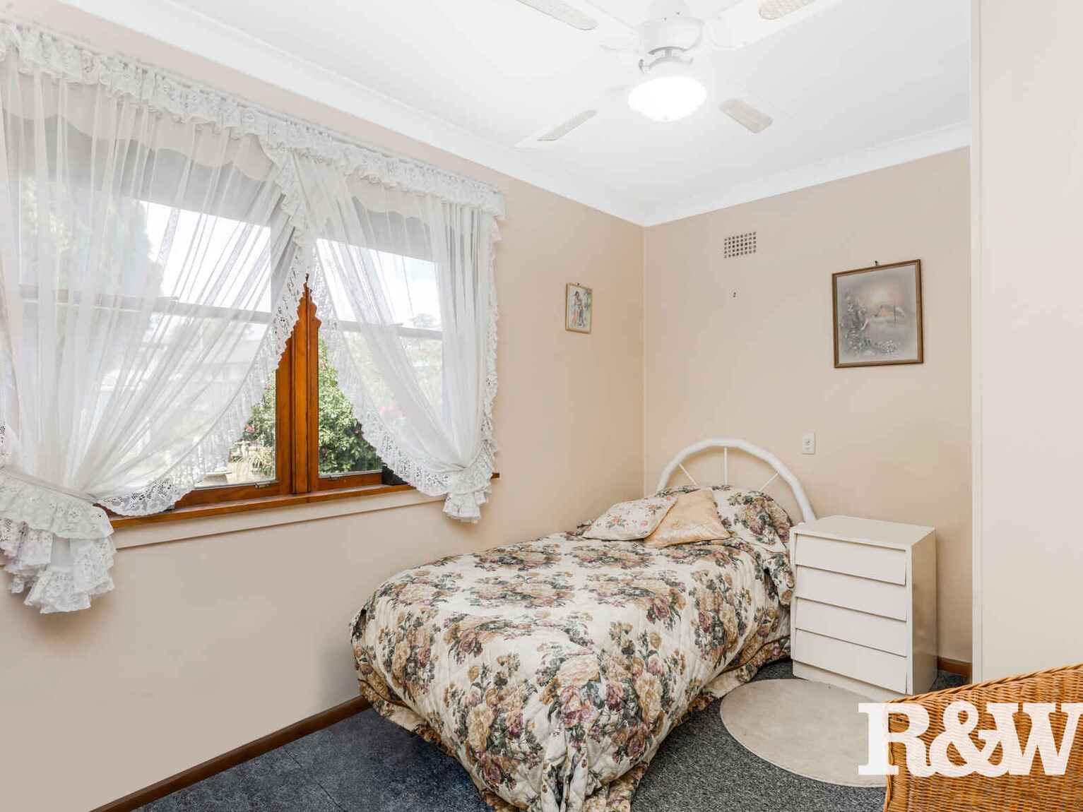 16 Torres Crescent Whalan