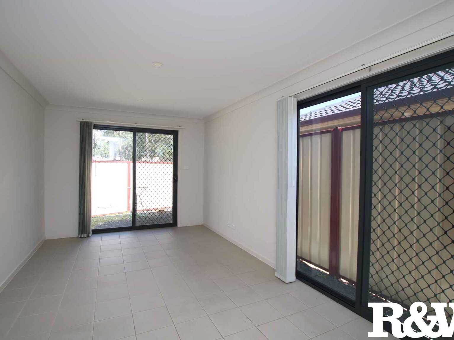 10A Dale Grove Hebersham