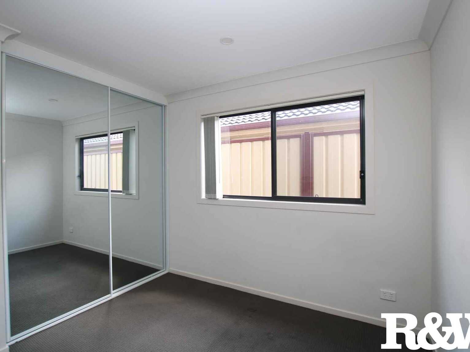 10A Dale Grove Hebersham