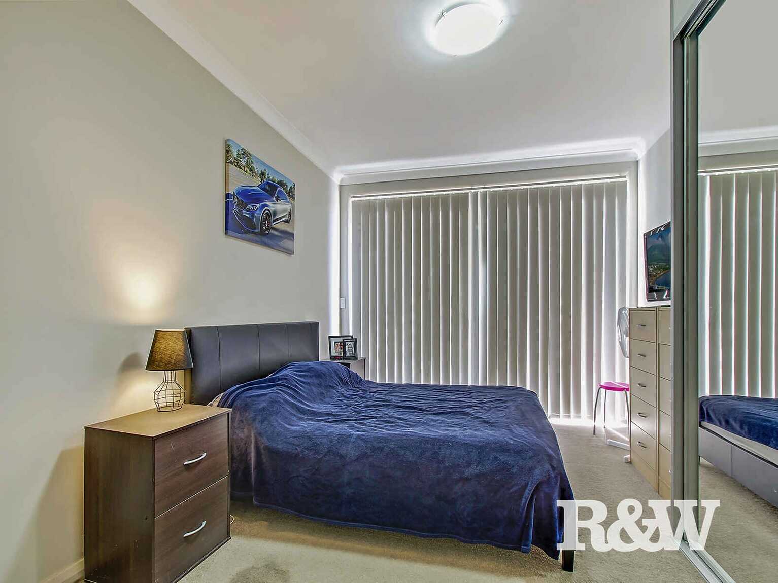 15/1 Glenmore Ridge Drive Glenmore Park