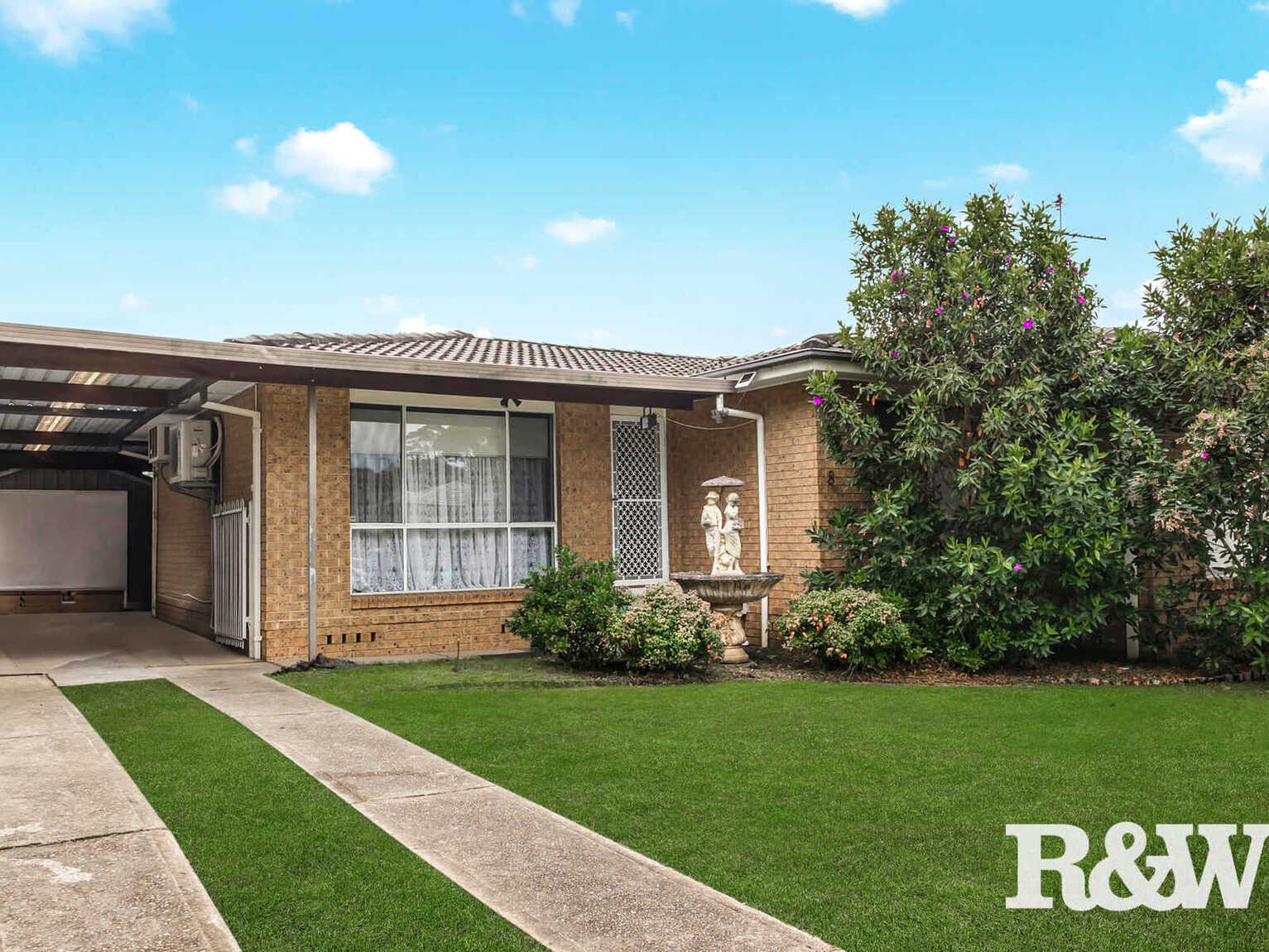 8 Olympic Place Doonside