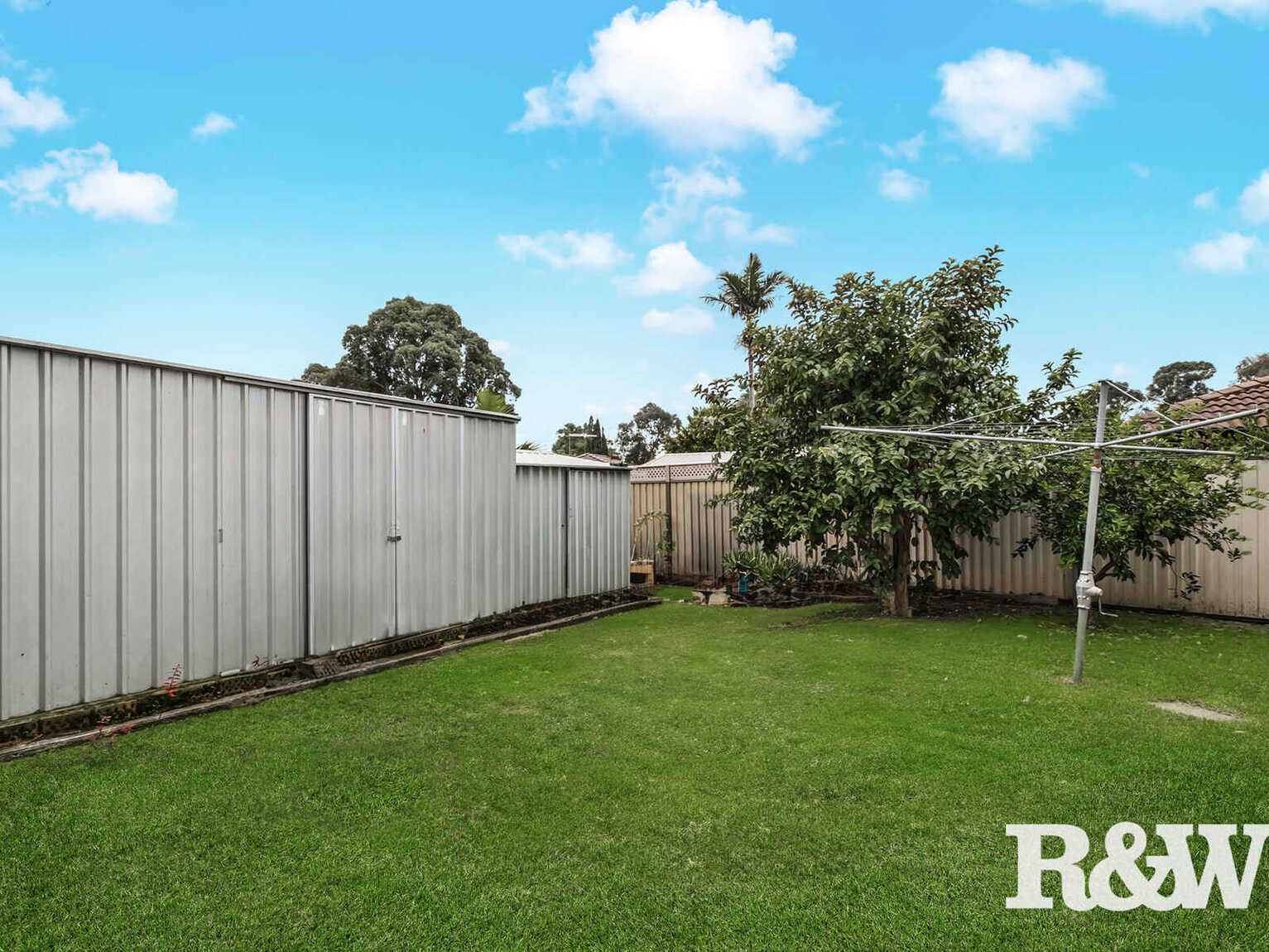 8 Olympic Place Doonside