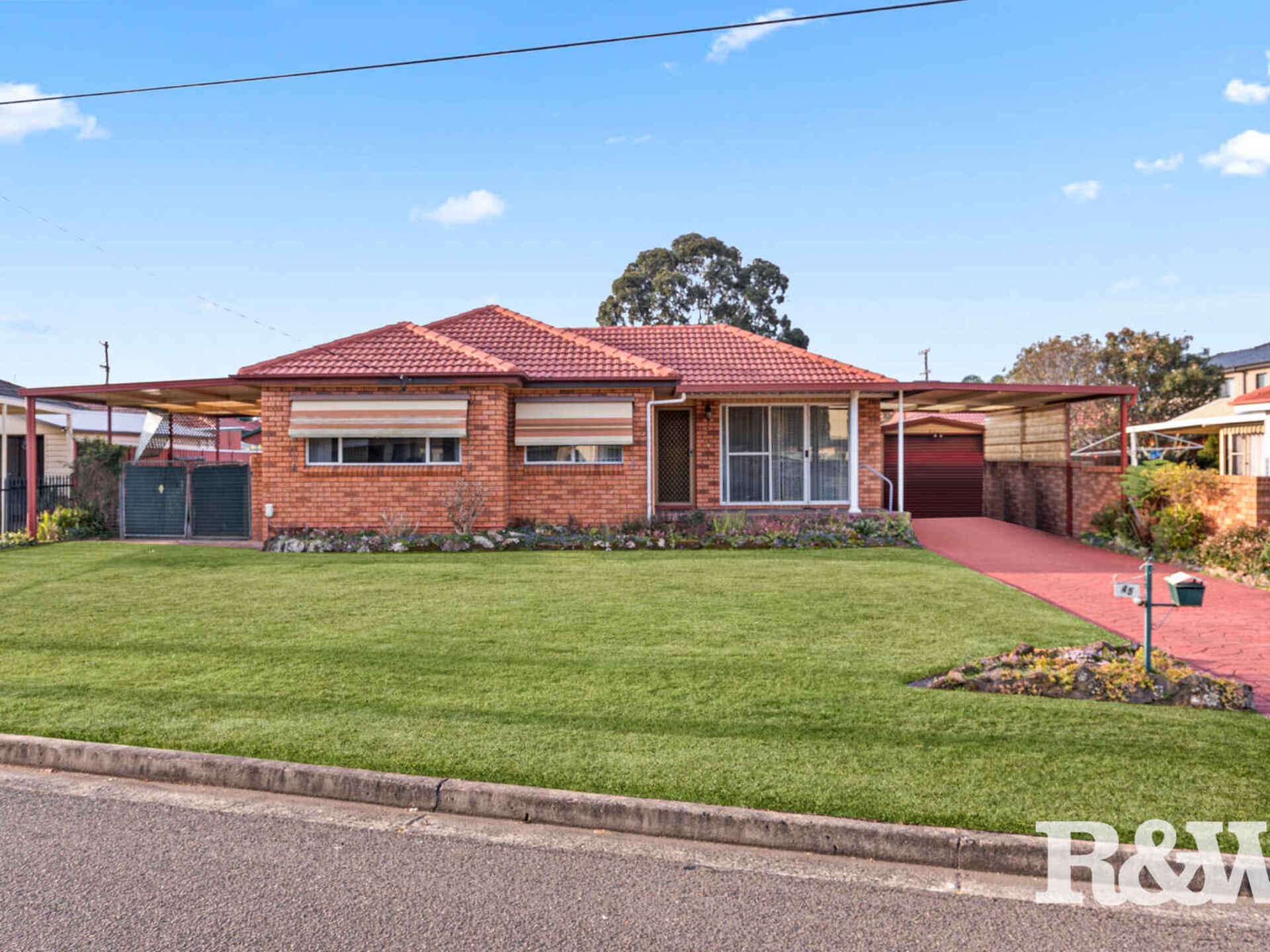 45 Hawkesbury Street Fairfield West