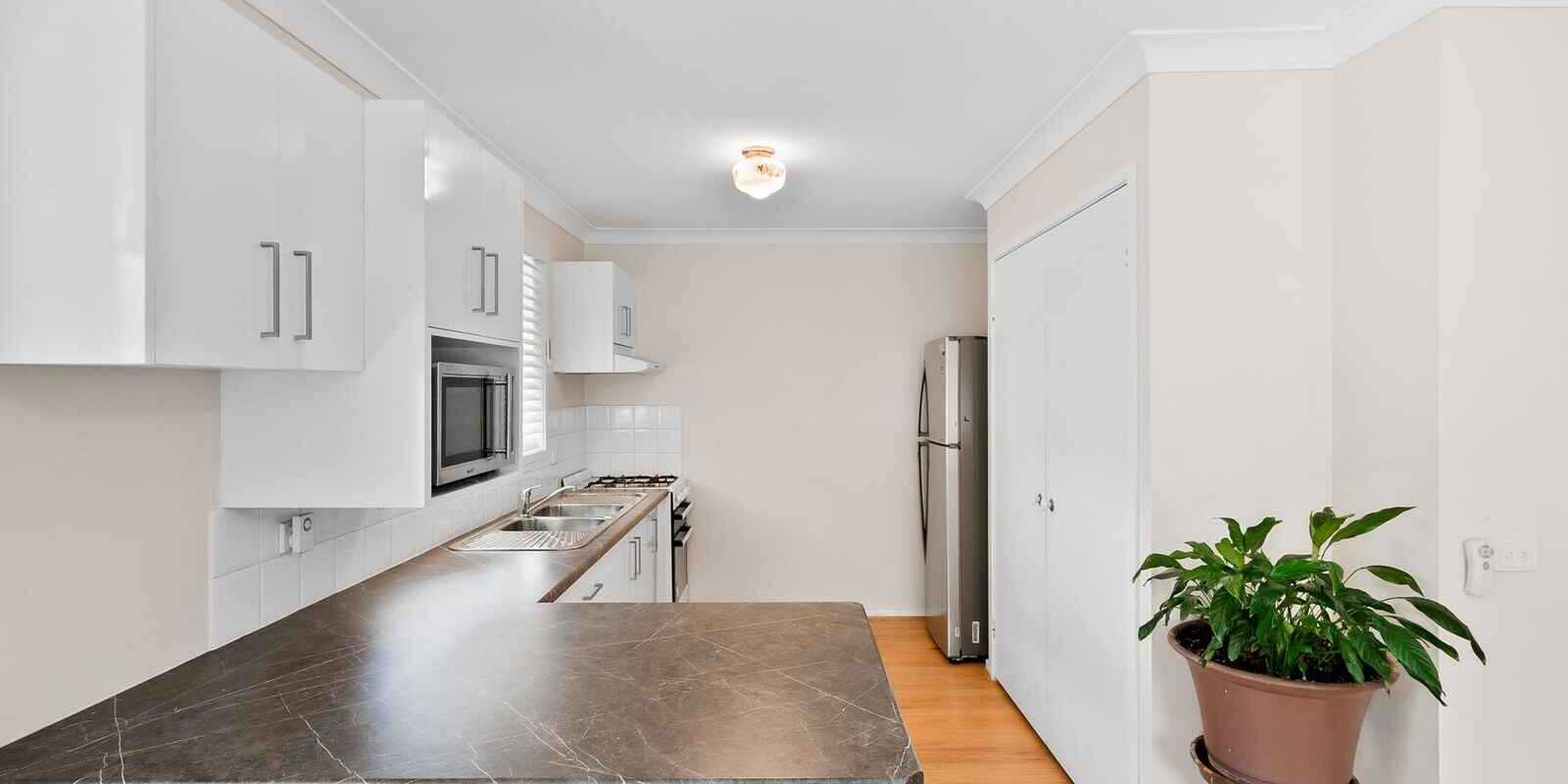 4 Tallinn Grove Rooty Hill