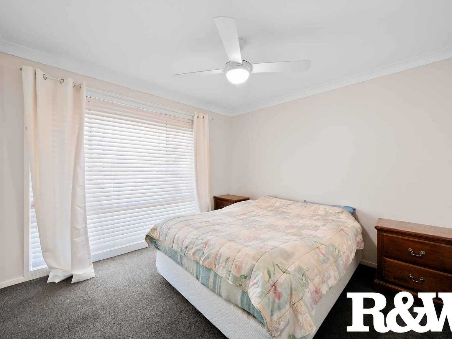4 Tallinn Grove Rooty Hill