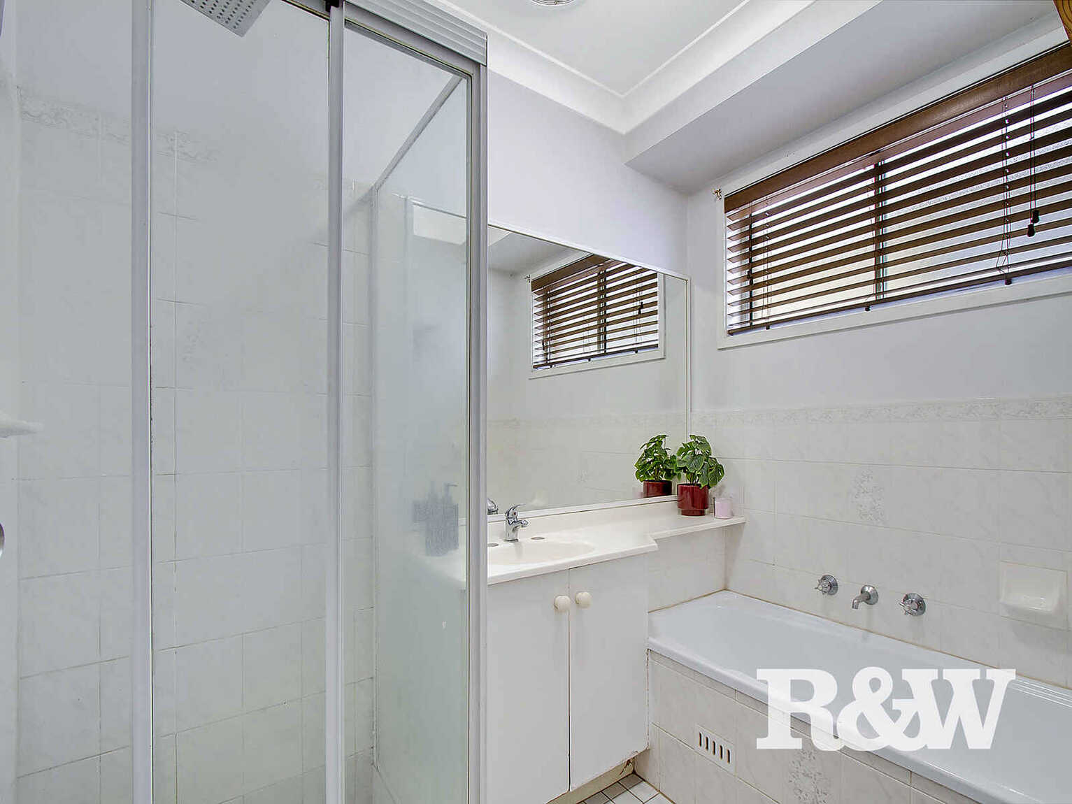 115 Southee Circuit Oakhurst 115 Southee Circuit Oakhurst