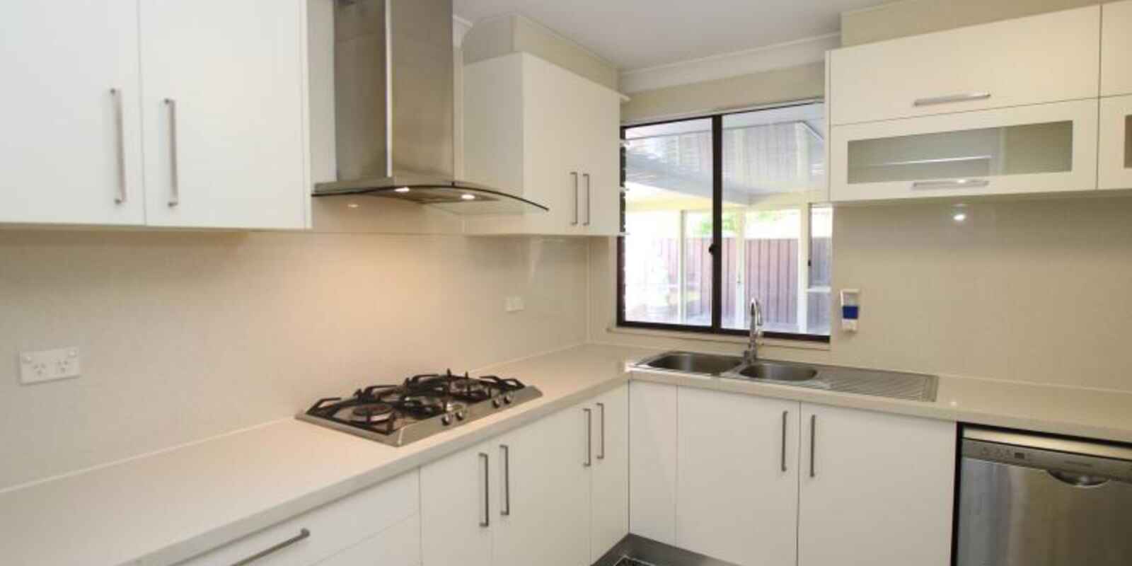 2 Thalia Street Hassall Grove