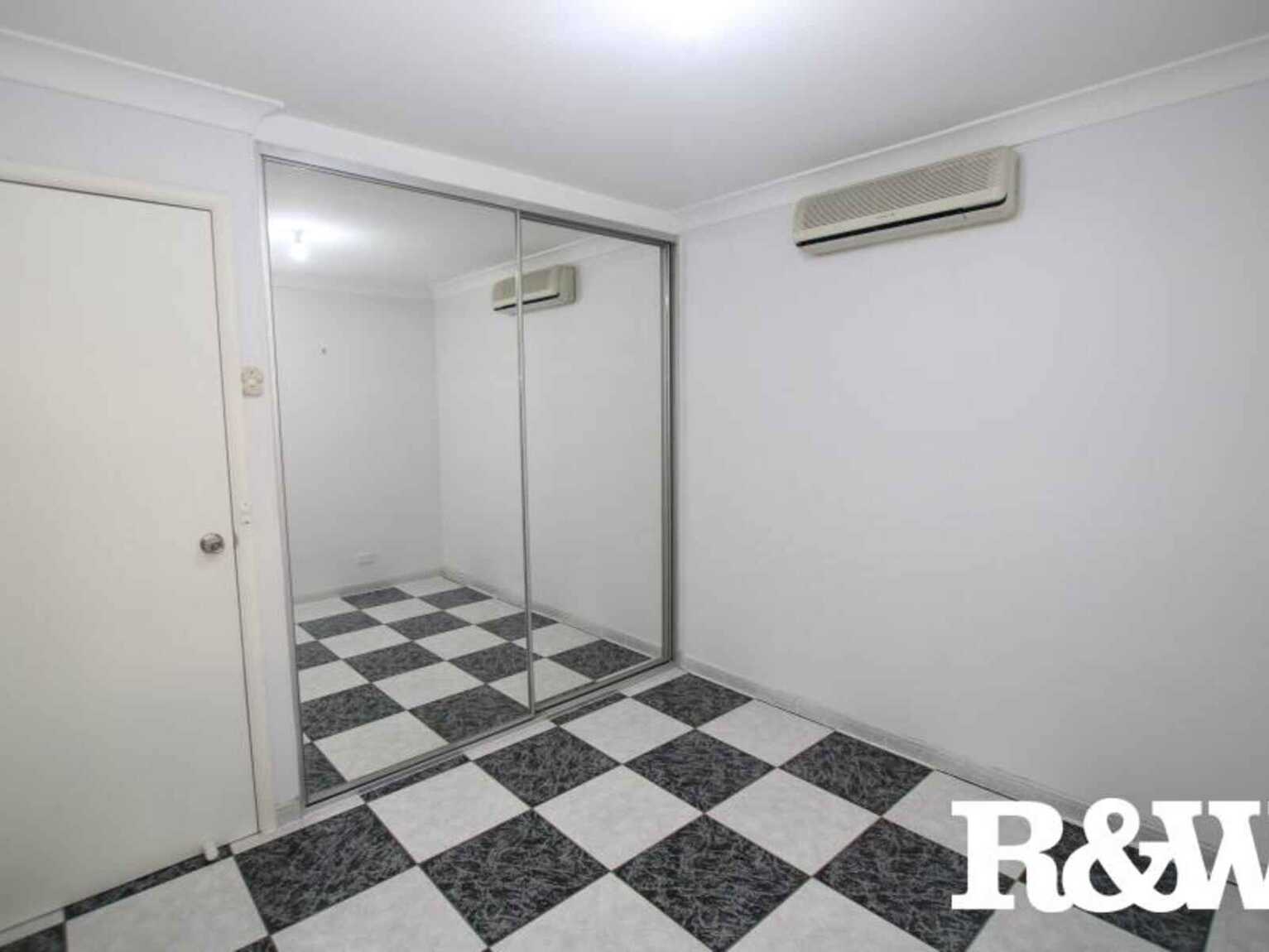 2 Thalia Street Hassall Grove