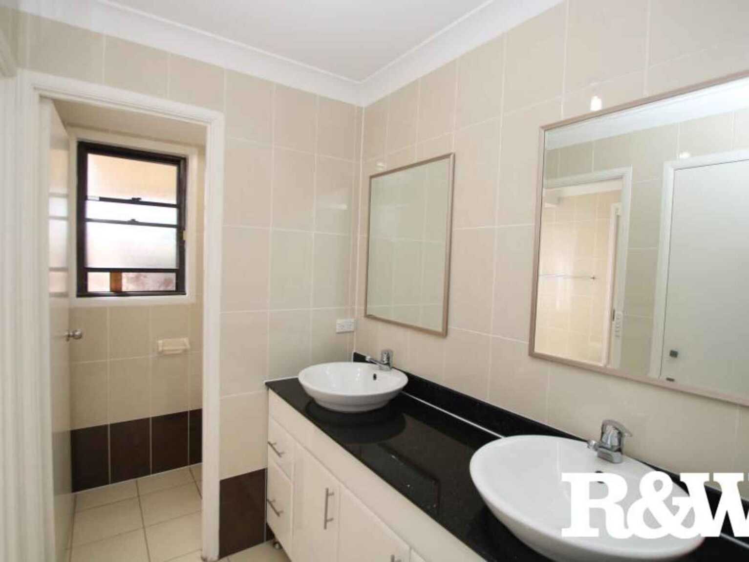 2 Thalia Street Hassall Grove