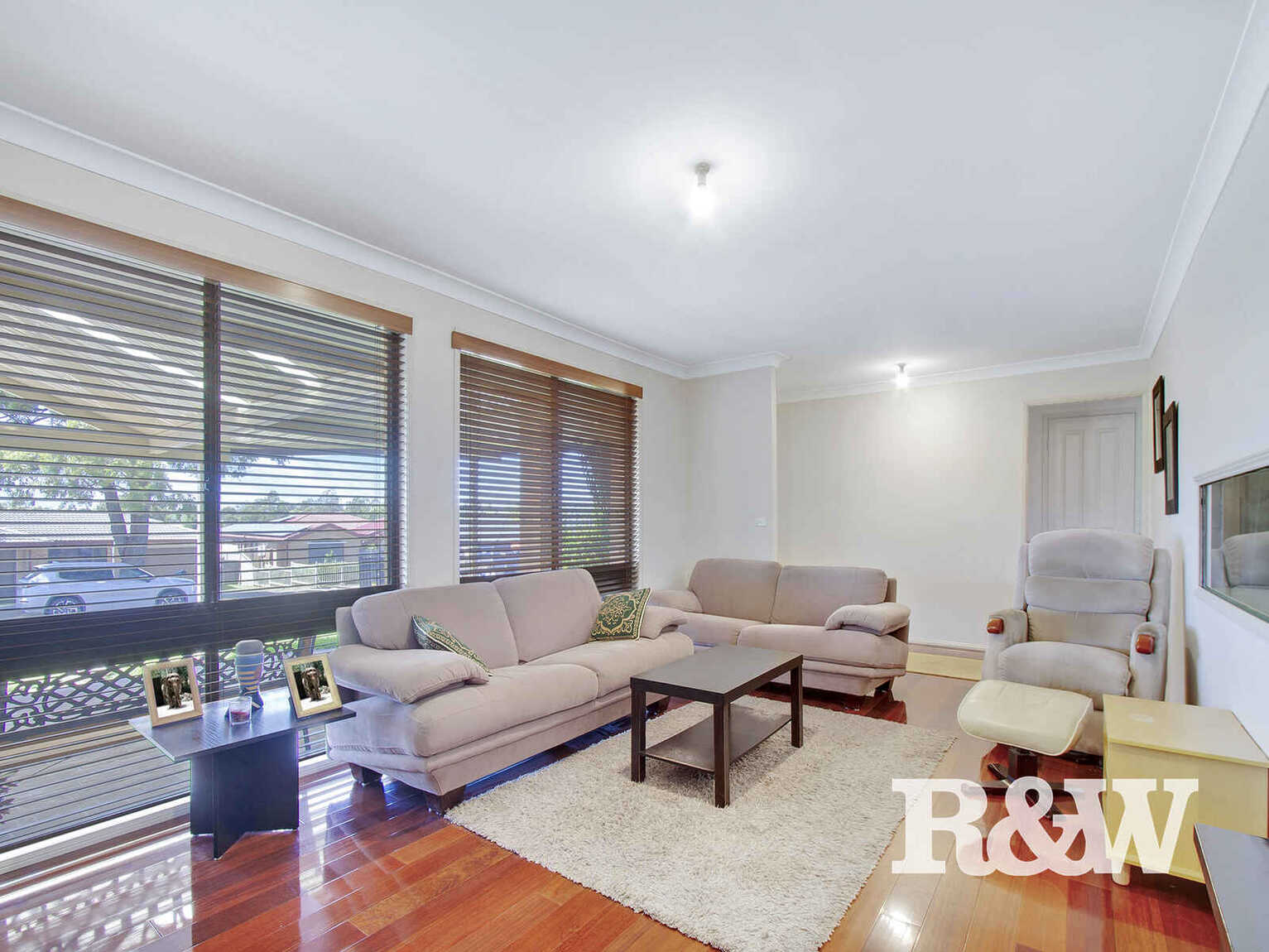 25 Aquilina Drive Plumpton 25 Aquilina Drive Plumpton
