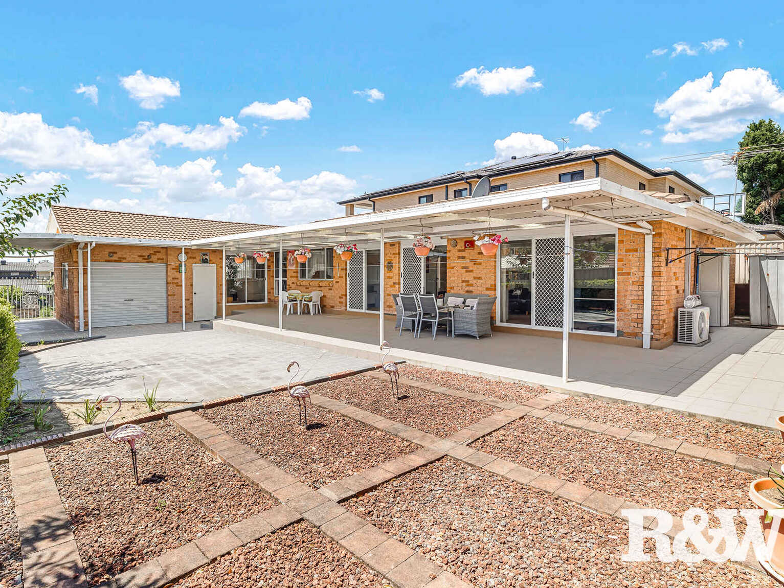 10 Fairburn Crescent Minchinbury