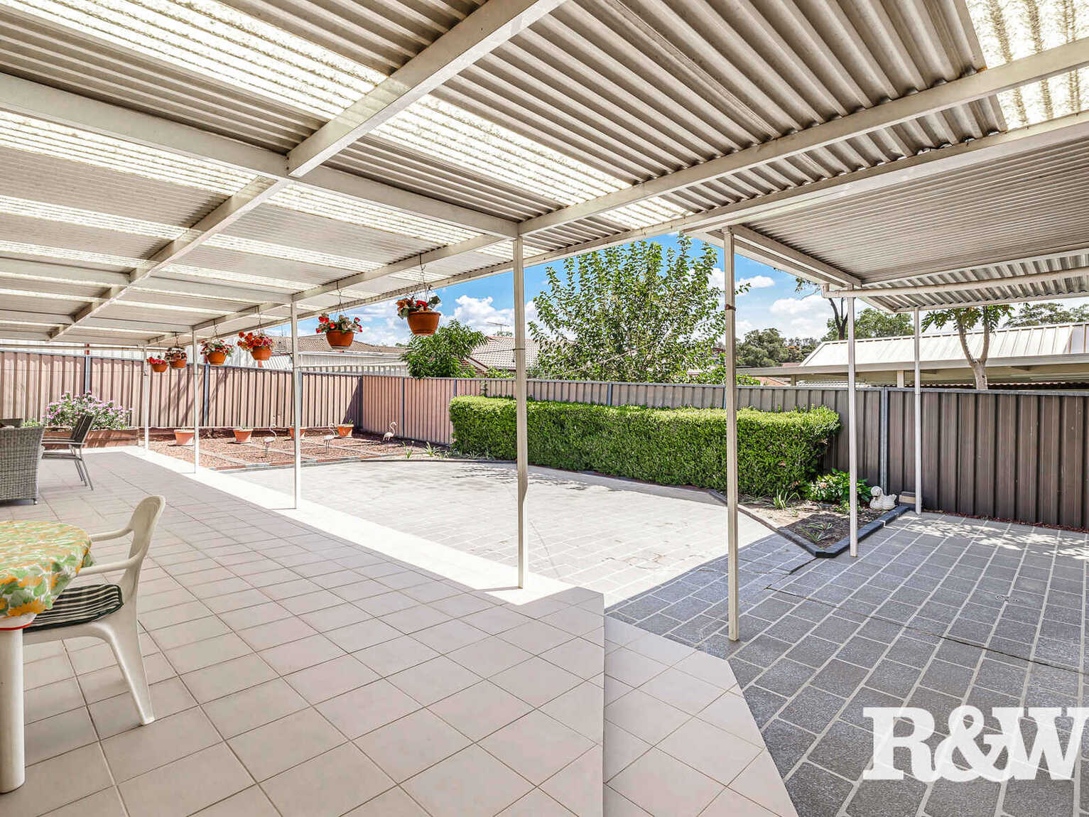 10 Fairburn Crescent Minchinbury