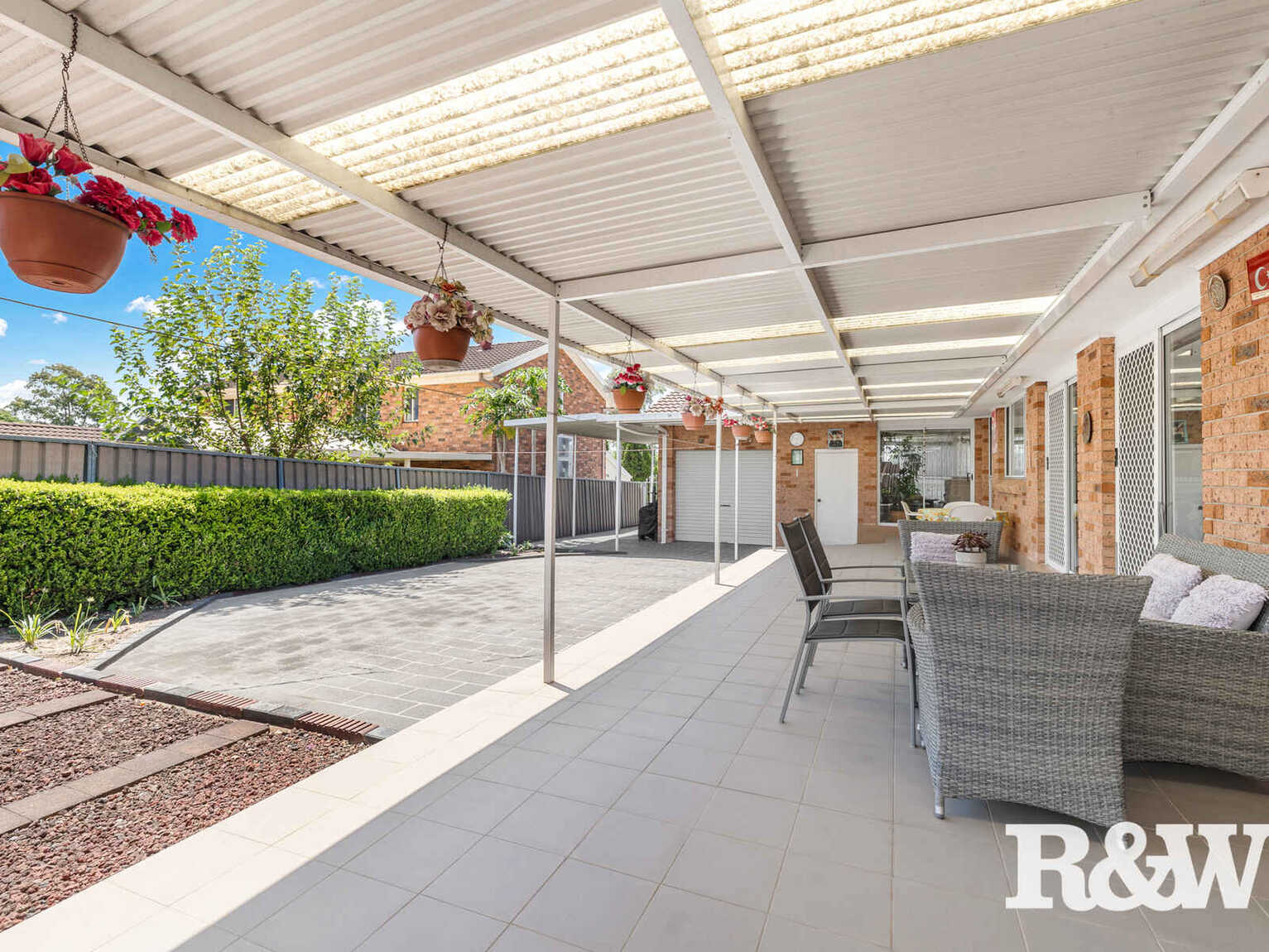 10 Fairburn Crescent Minchinbury