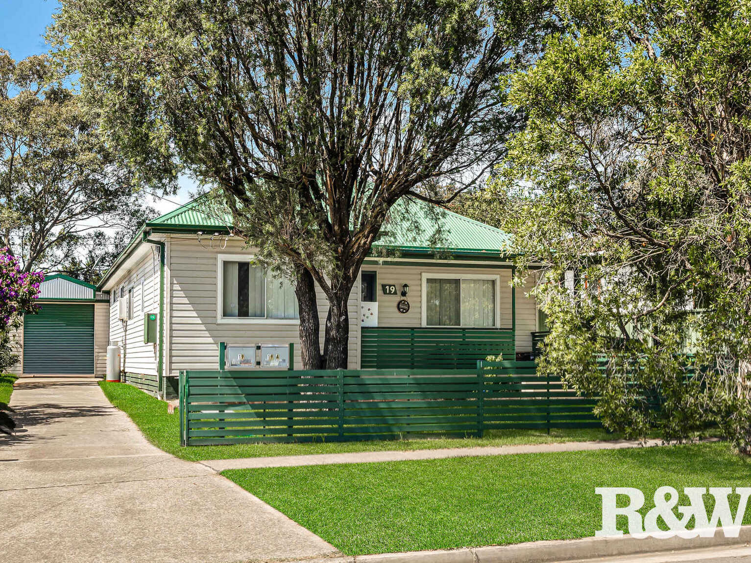19 & 19A Springfield Avenue Blacktown 19 & 19A Springfield Avenue Blacktown