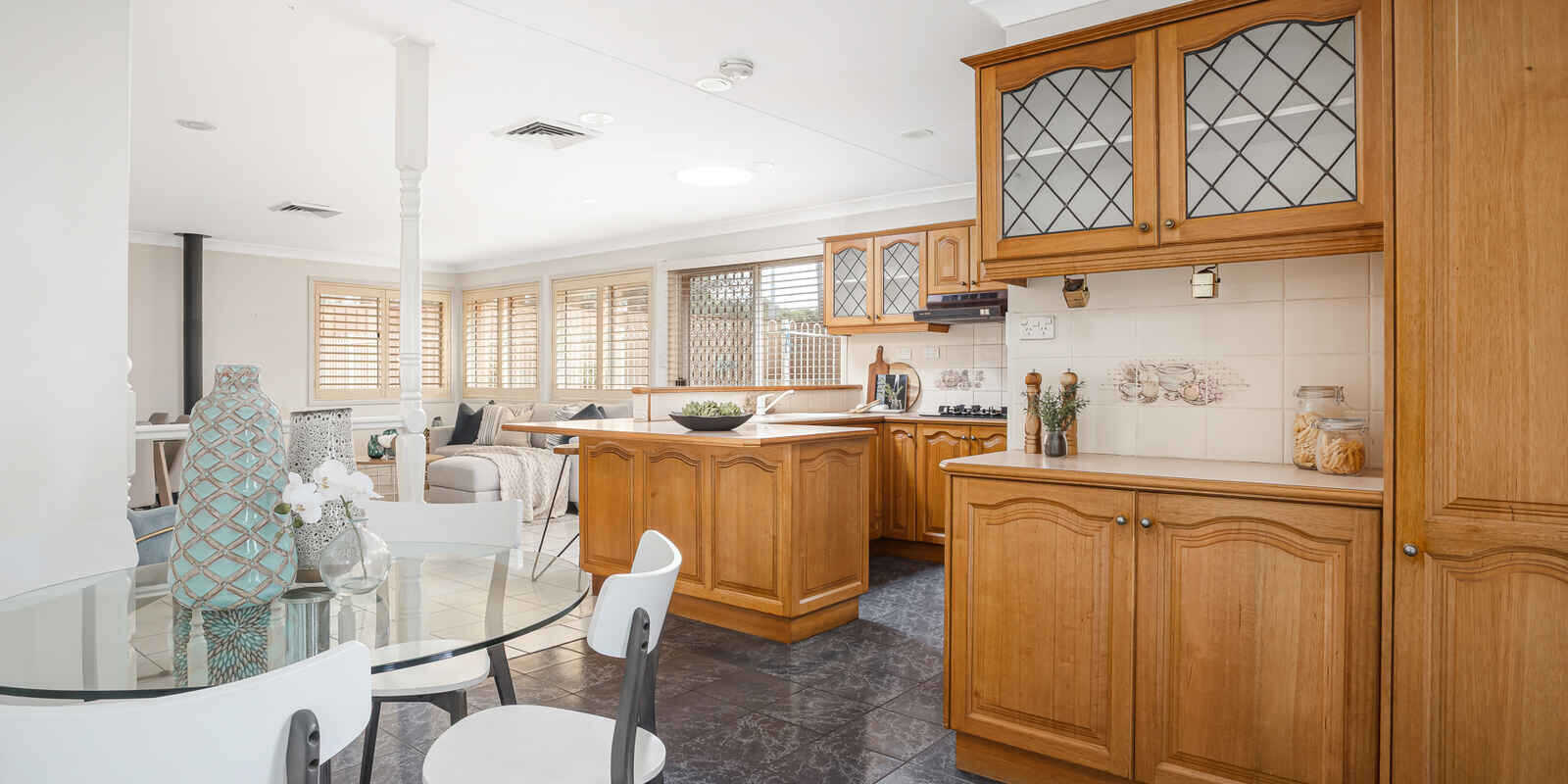 9 Pam Green Place Doonside 9 Pam Green Place Doonside