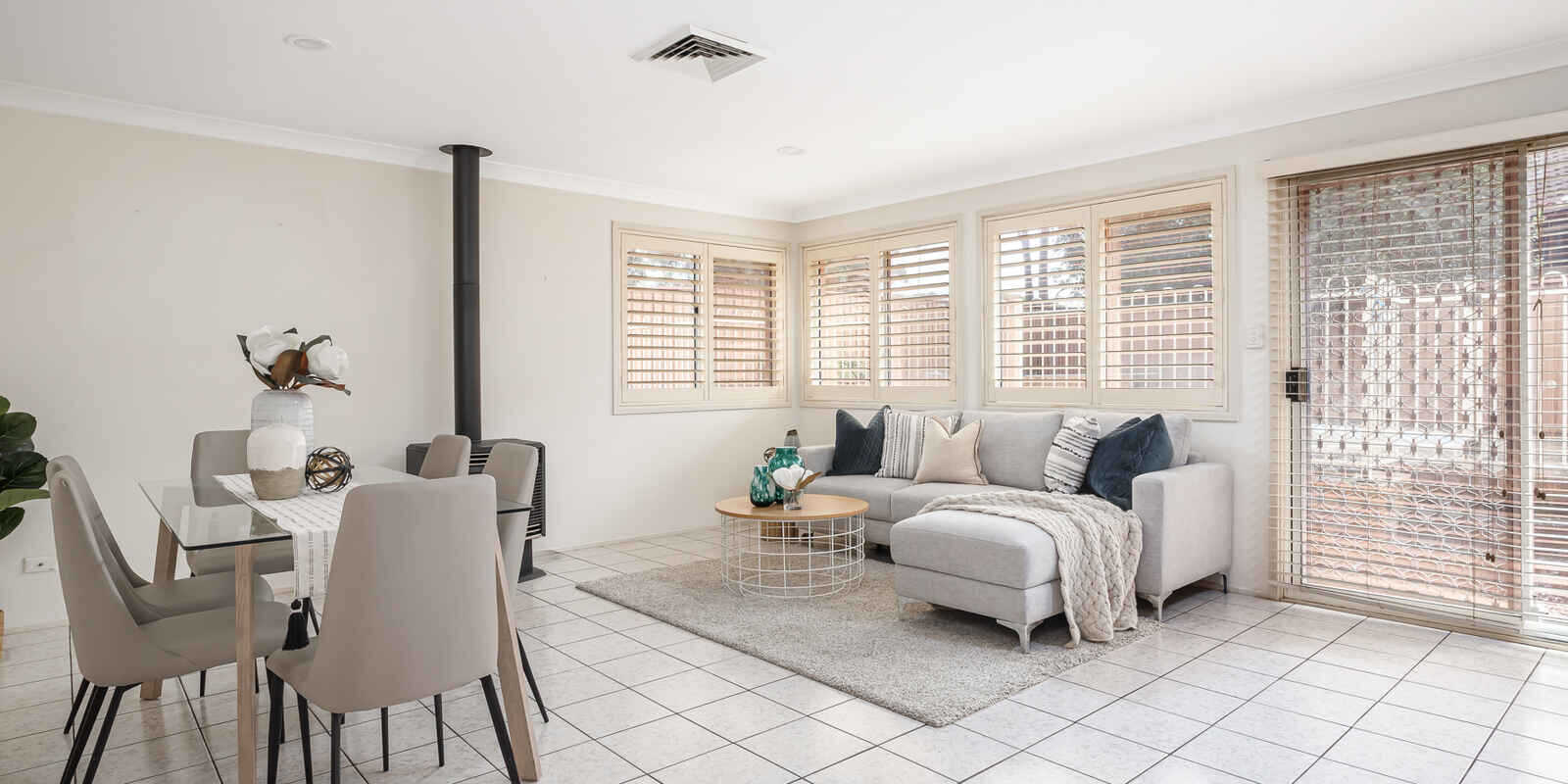 9 Pam Green Place Doonside 9 Pam Green Place Doonside