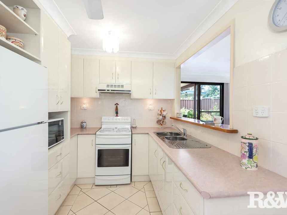 17 Piper Close Kingswood