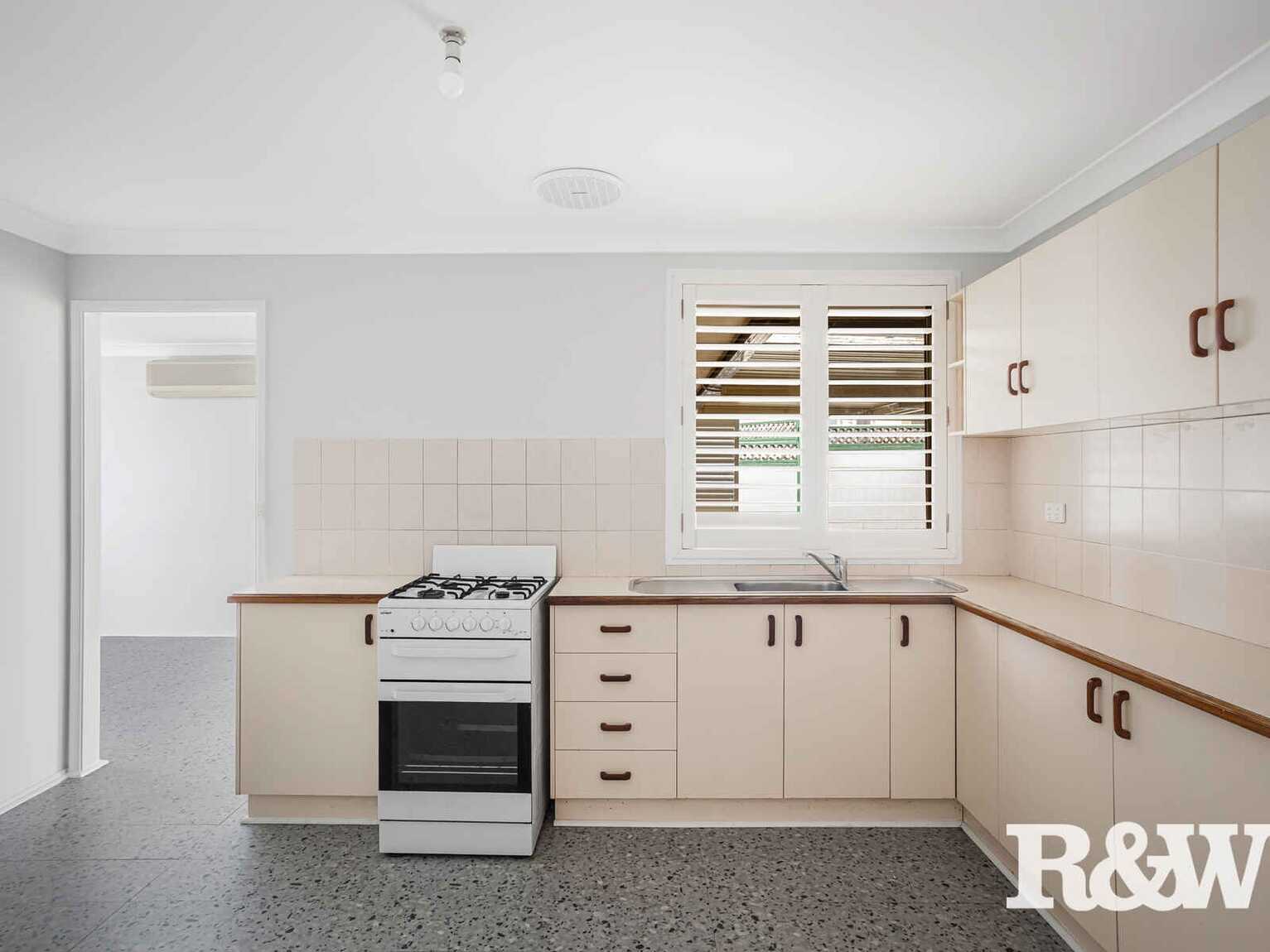 14 Henley Grove St Clair