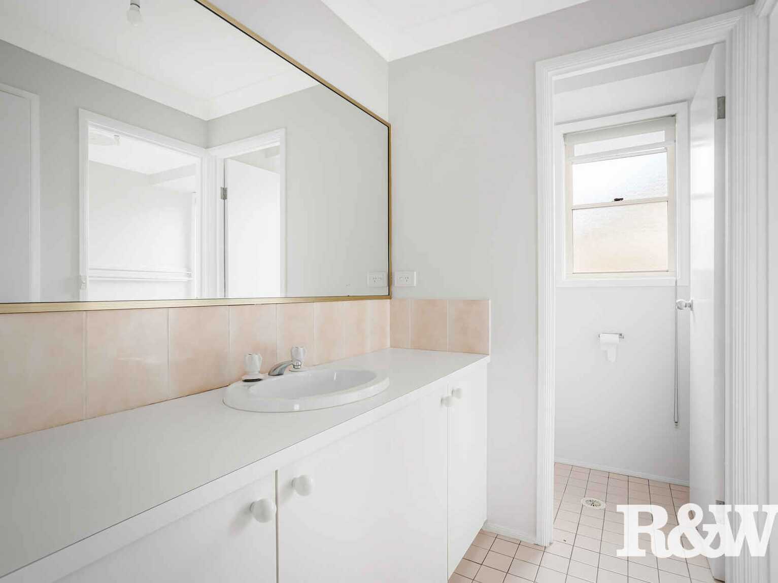 14 Henley Grove St Clair