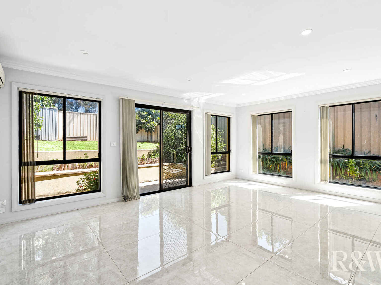 1/111 Melbourne Street Oxley Park 1/111 Melbourne Street Oxley Park