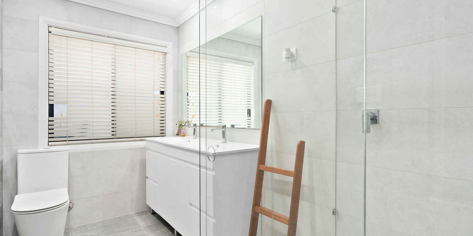 1/111 Melbourne Street Oxley Park