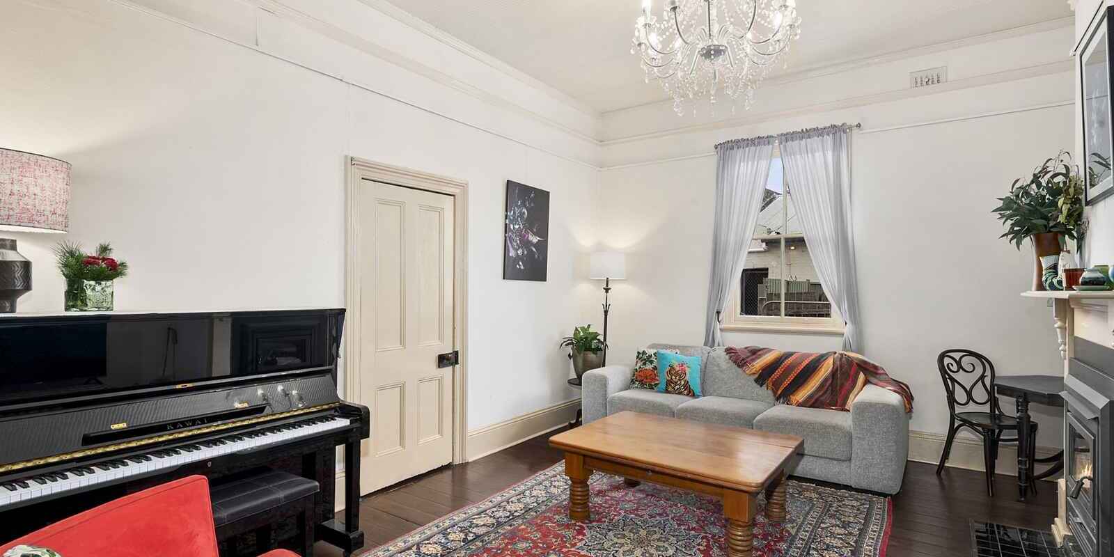 83 George Street Marulan