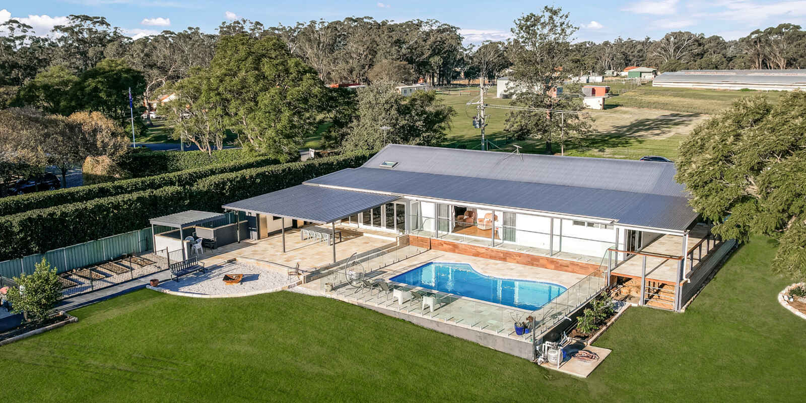 17 Clare Crescent Oakville 17 Clare Crescent Oakville