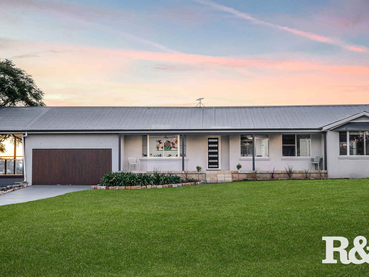 17 Clare Crescent Oakville 17 Clare Crescent Oakville