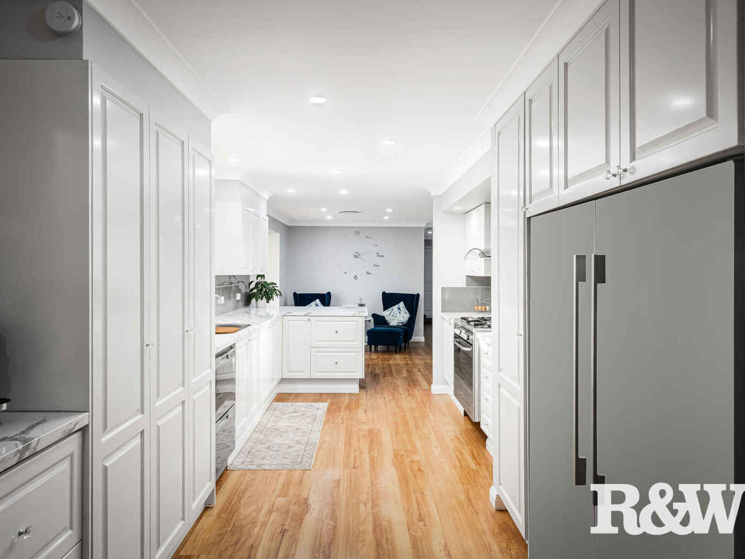 17 Clare Crescent Oakville 17 Clare Crescent Oakville