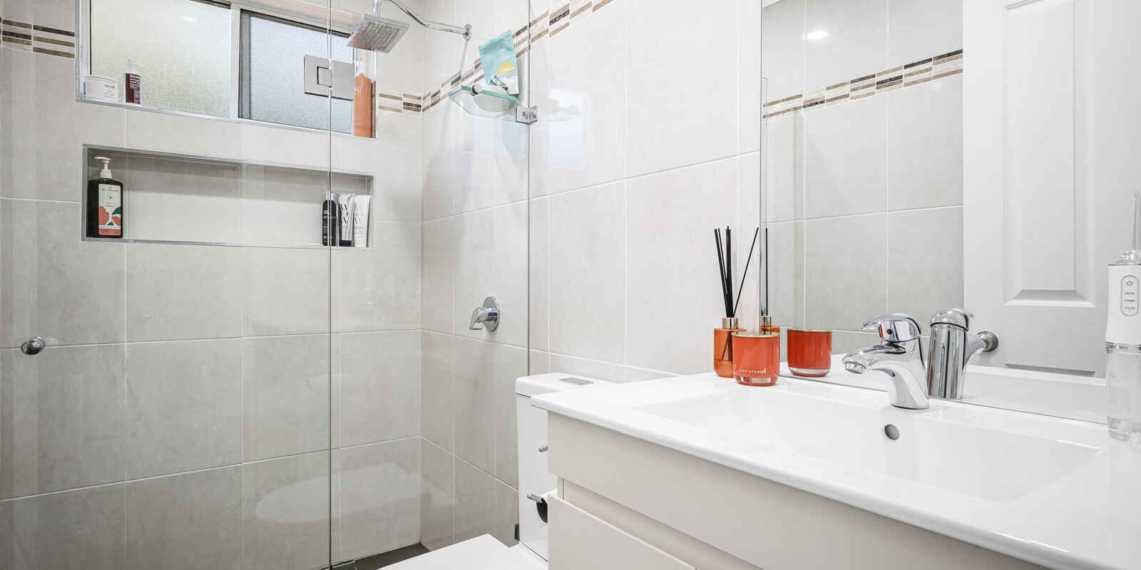 17 Clare Crescent Oakville 17 Clare Crescent Oakville