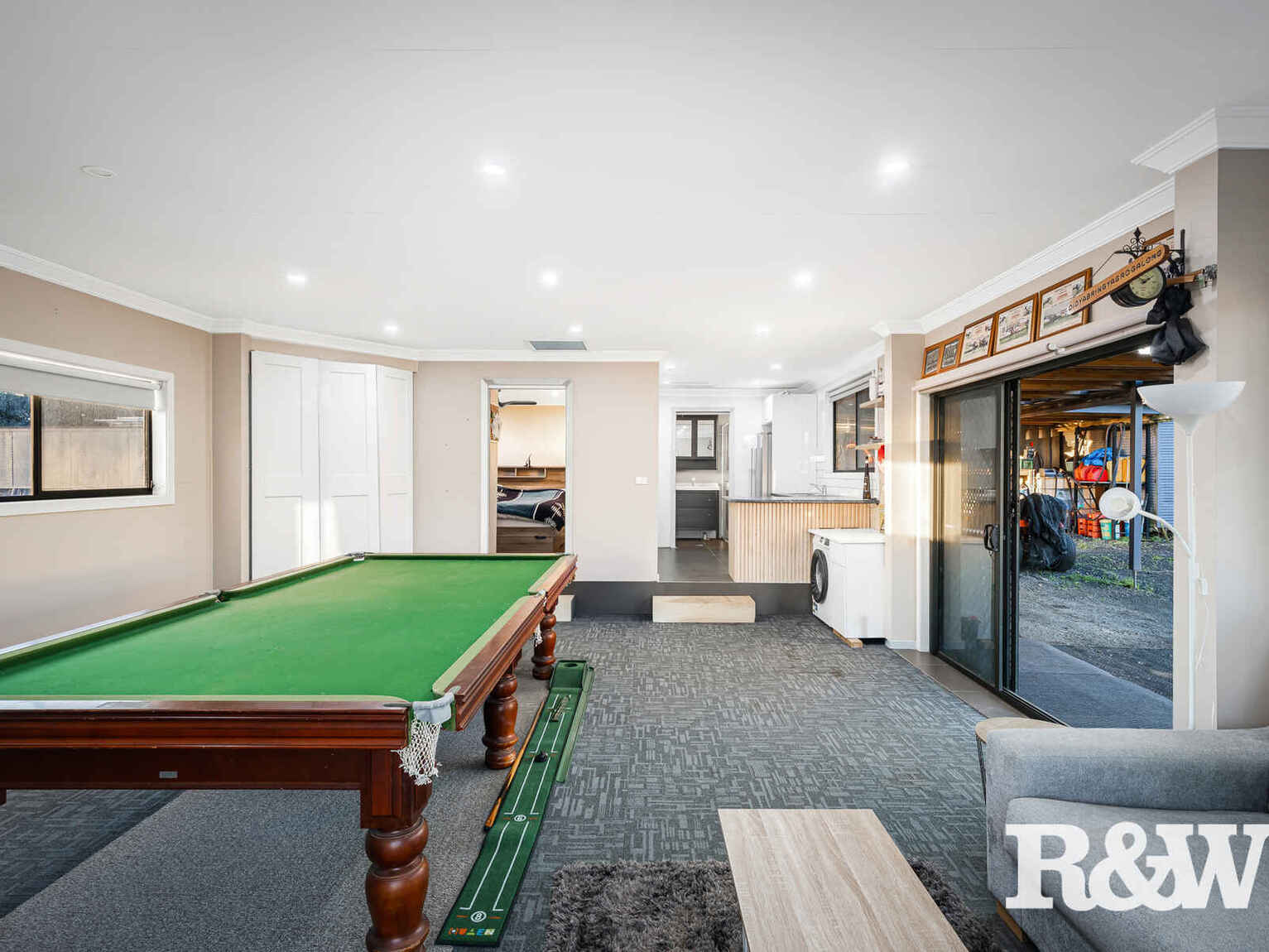 17 Clare Crescent Oakville 17 Clare Crescent Oakville