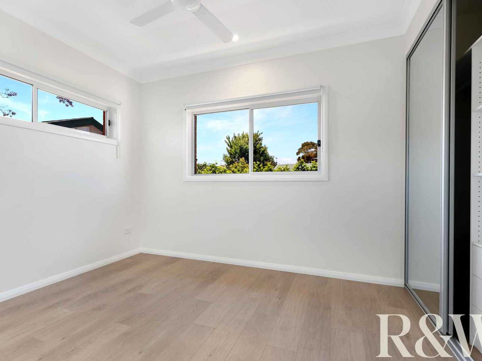 8a Westcombe Place Rooty Hill