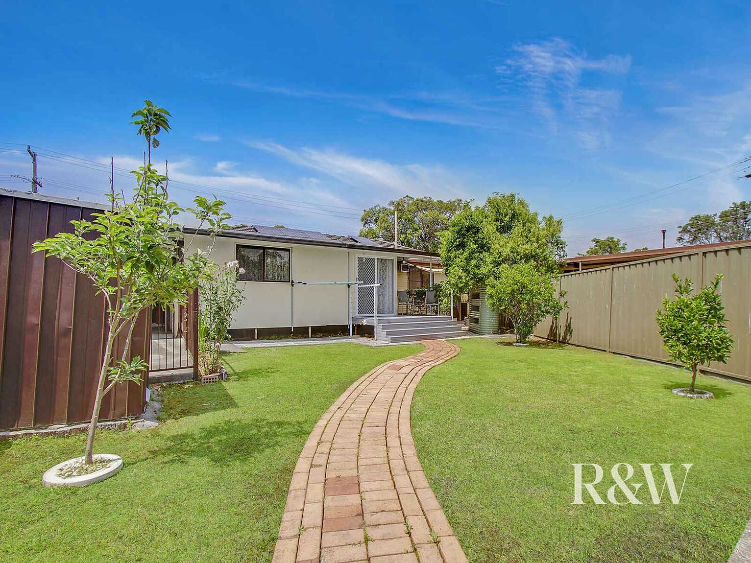 16 Saidor Road Whalan 16 Saidor Road Whalan