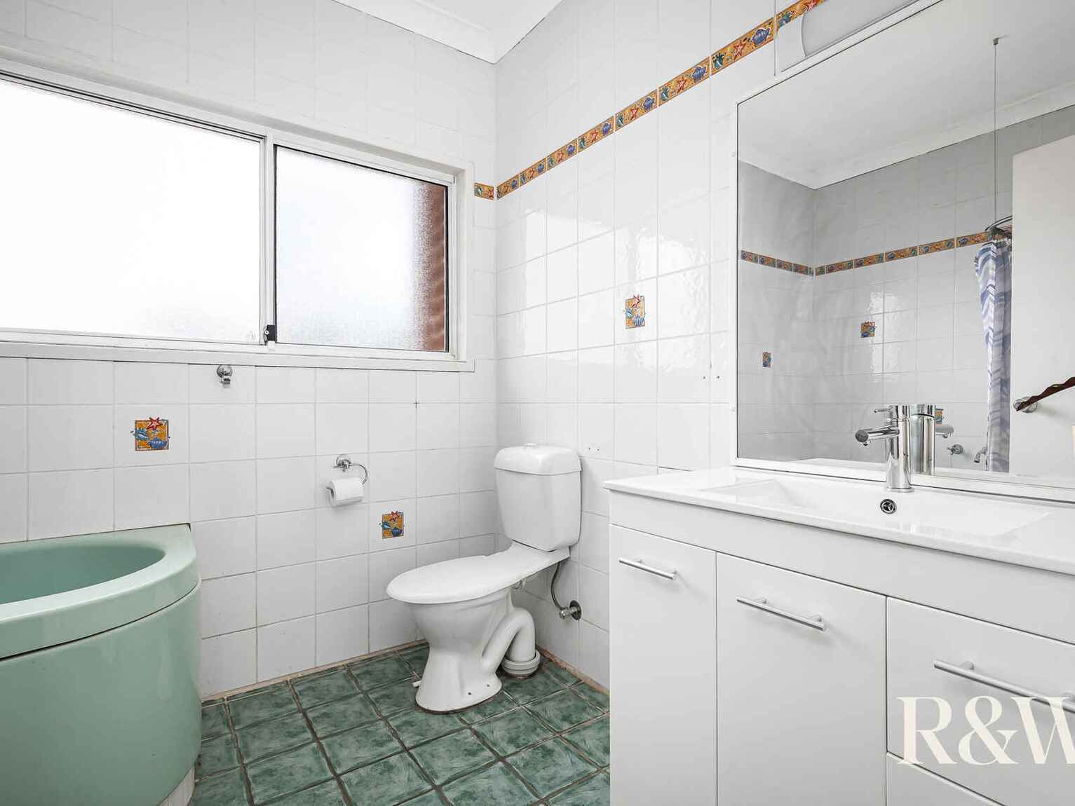 7 Hobson Place Plumpton