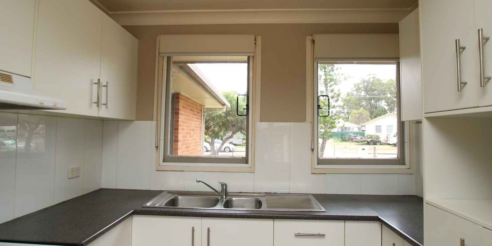 8 Pelsart Avenue Willmot