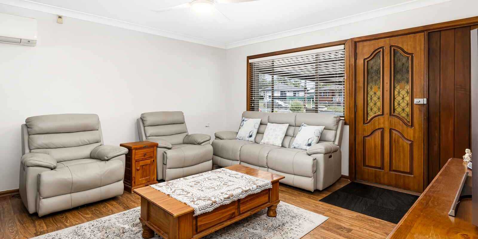 16 Captain Cook Drive Willmot 16 Captain Cook Drive Willmot