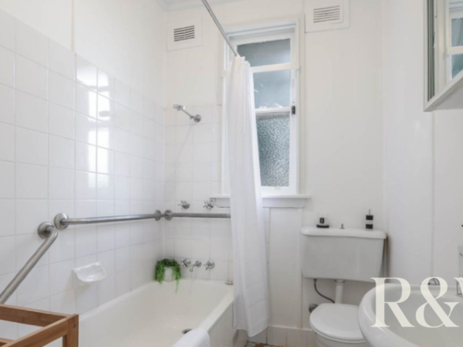 27 Moffat Drive Lalor Park