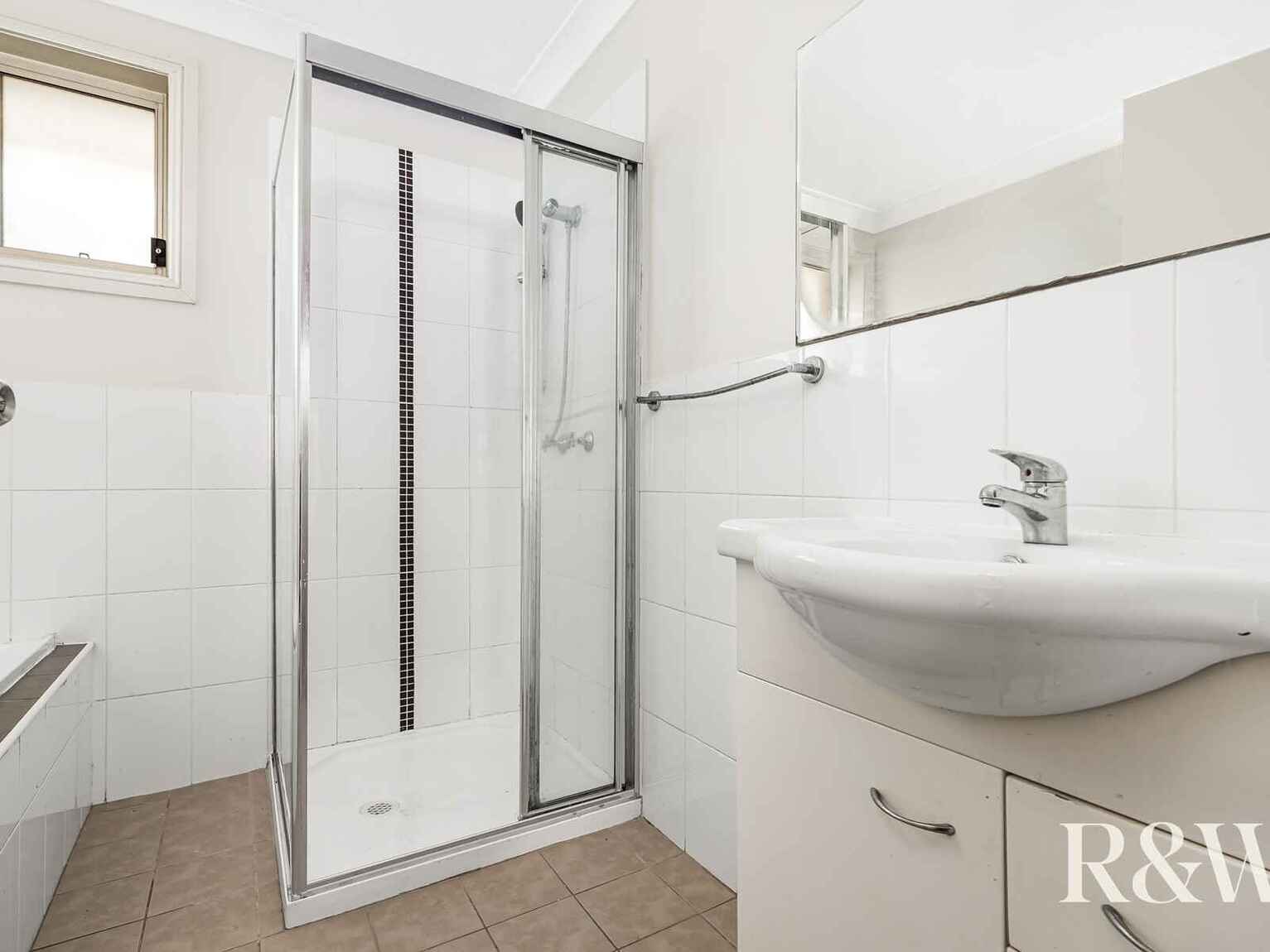 2/1 Victoria Road Rooty Hill