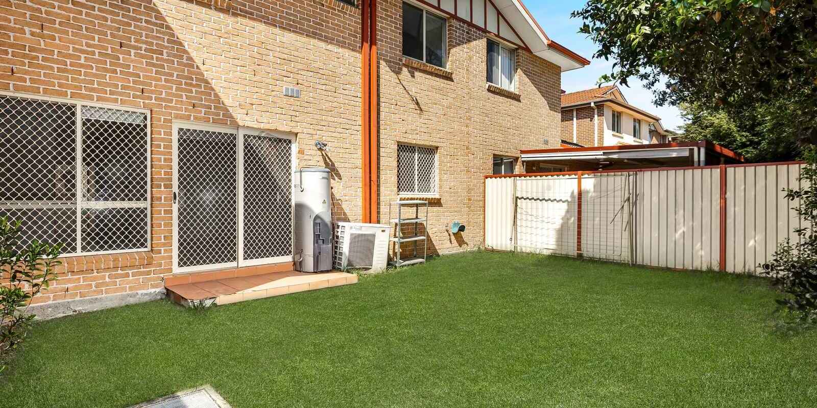 2/1 Victoria Road Rooty Hill