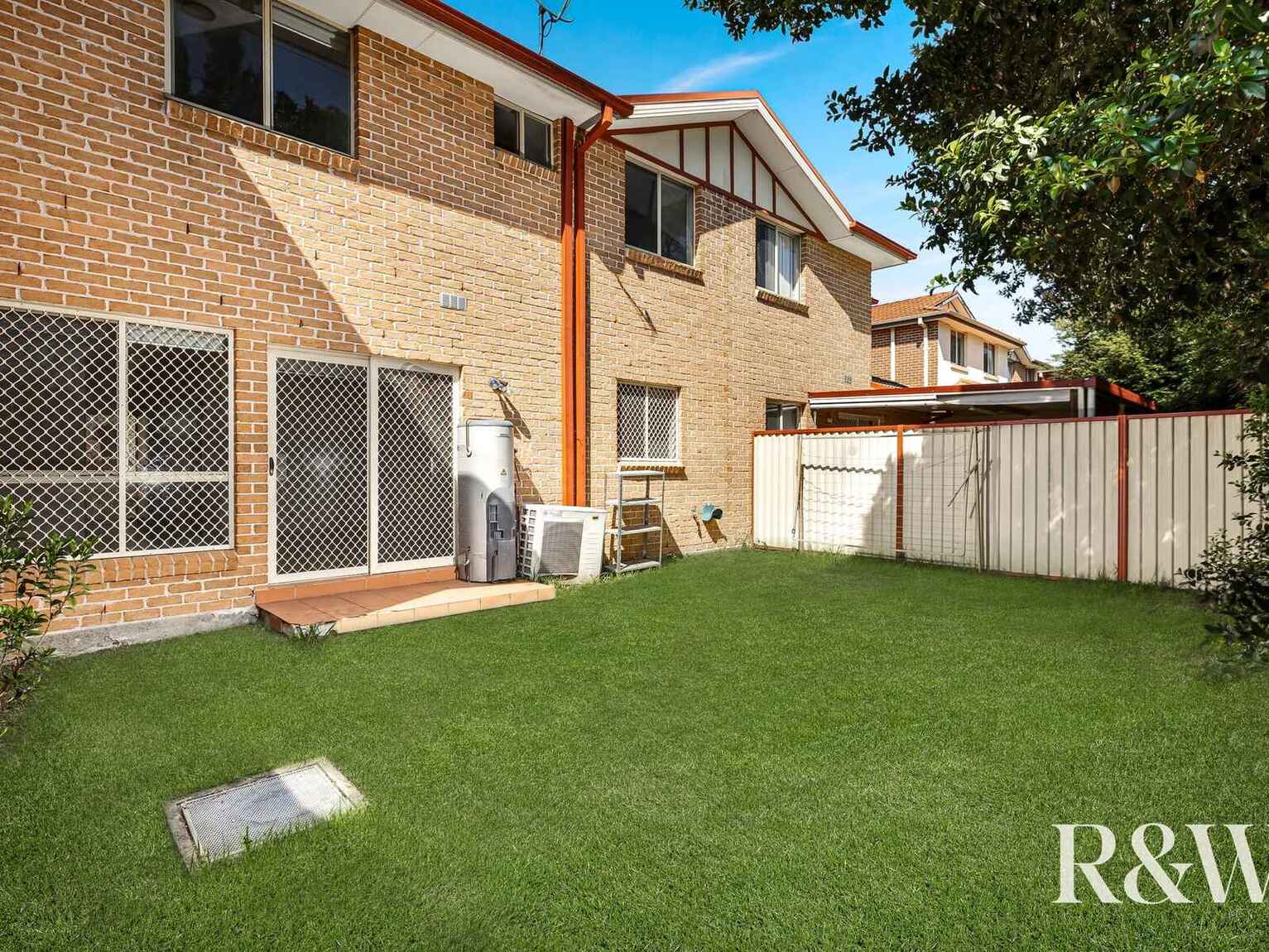 2/1 Victoria Road Rooty Hill
