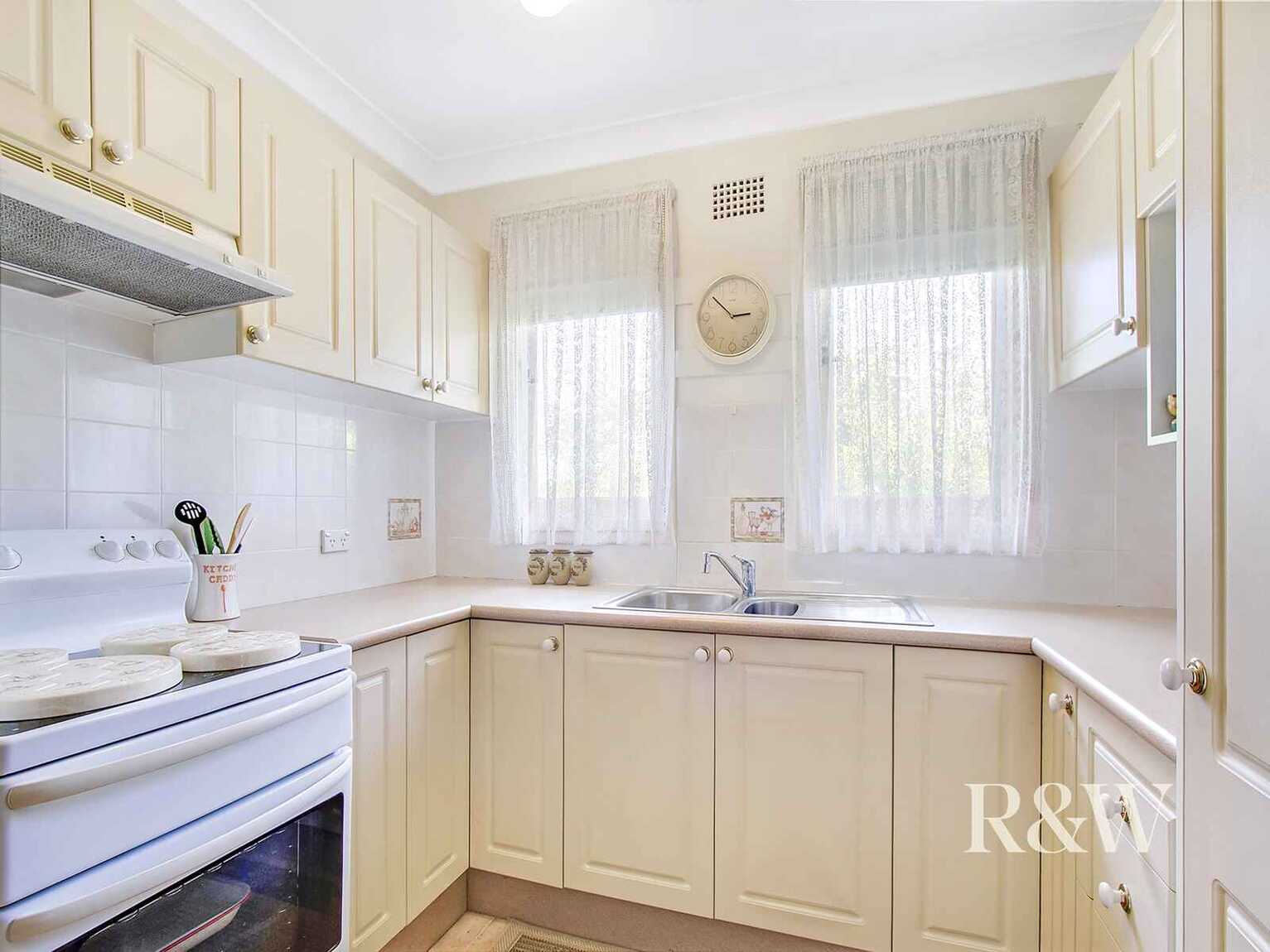 2 Runcorn Avenue Hebersham