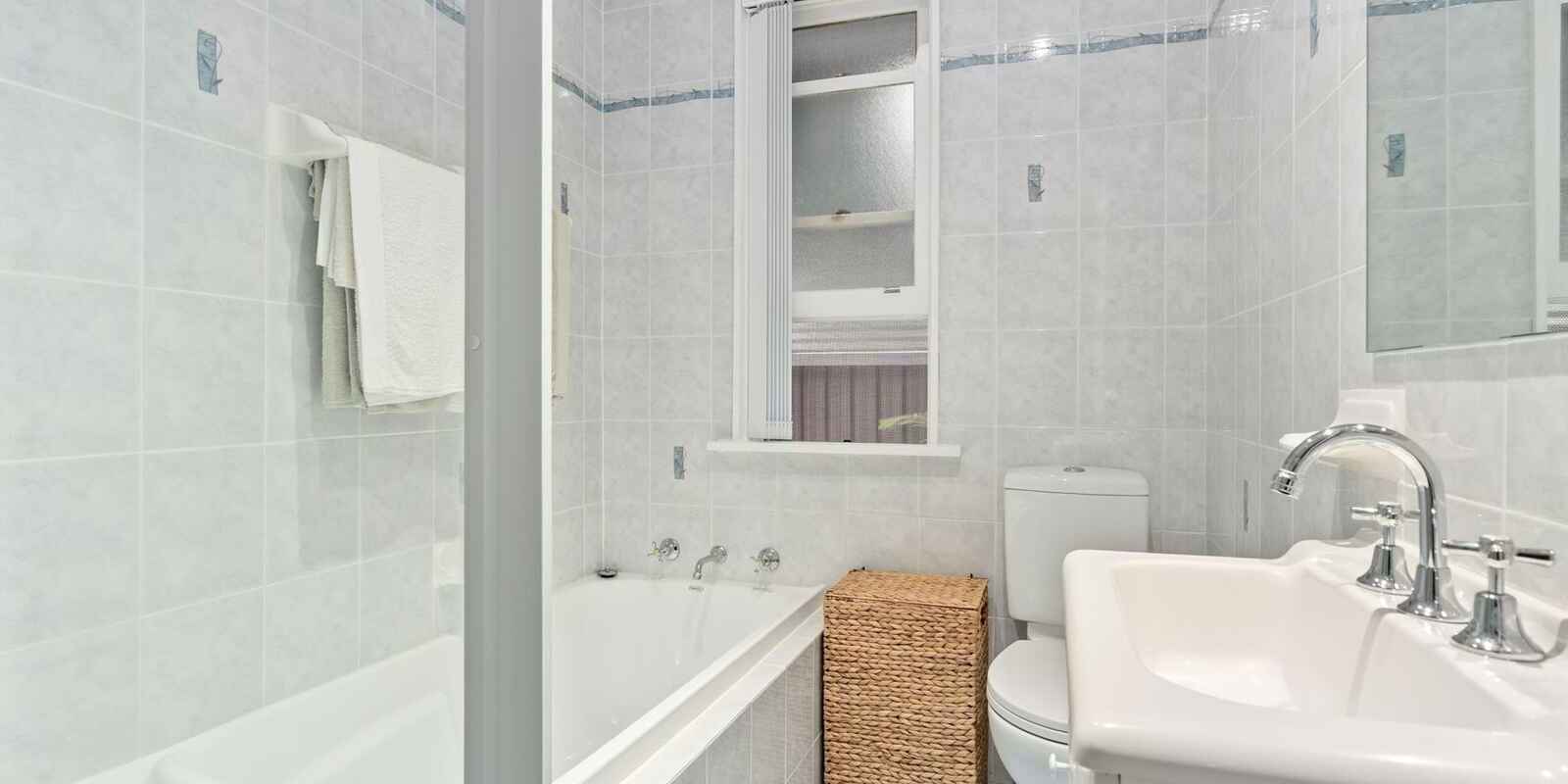 19 Melanesia Avenue Lethbridge Park